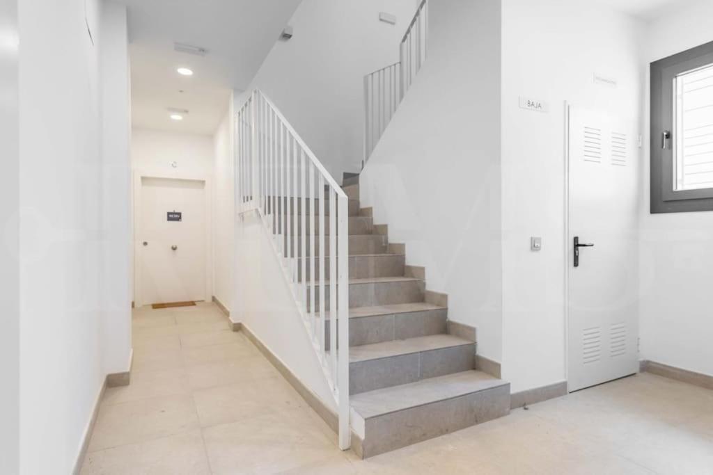 Fresh & Stylish Apartment With Parking By Rems Malaga Zewnętrze zdjęcie