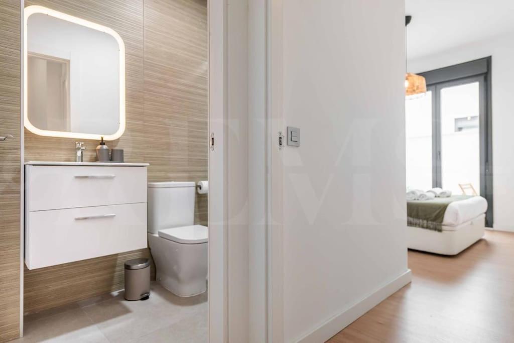 Fresh & Stylish Apartment With Parking By Rems Malaga Zewnętrze zdjęcie