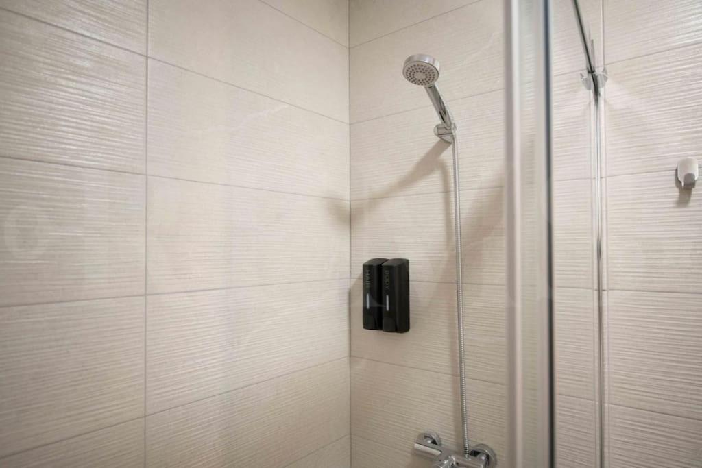 Fresh & Stylish Apartment With Parking By Rems Malaga Zewnętrze zdjęcie