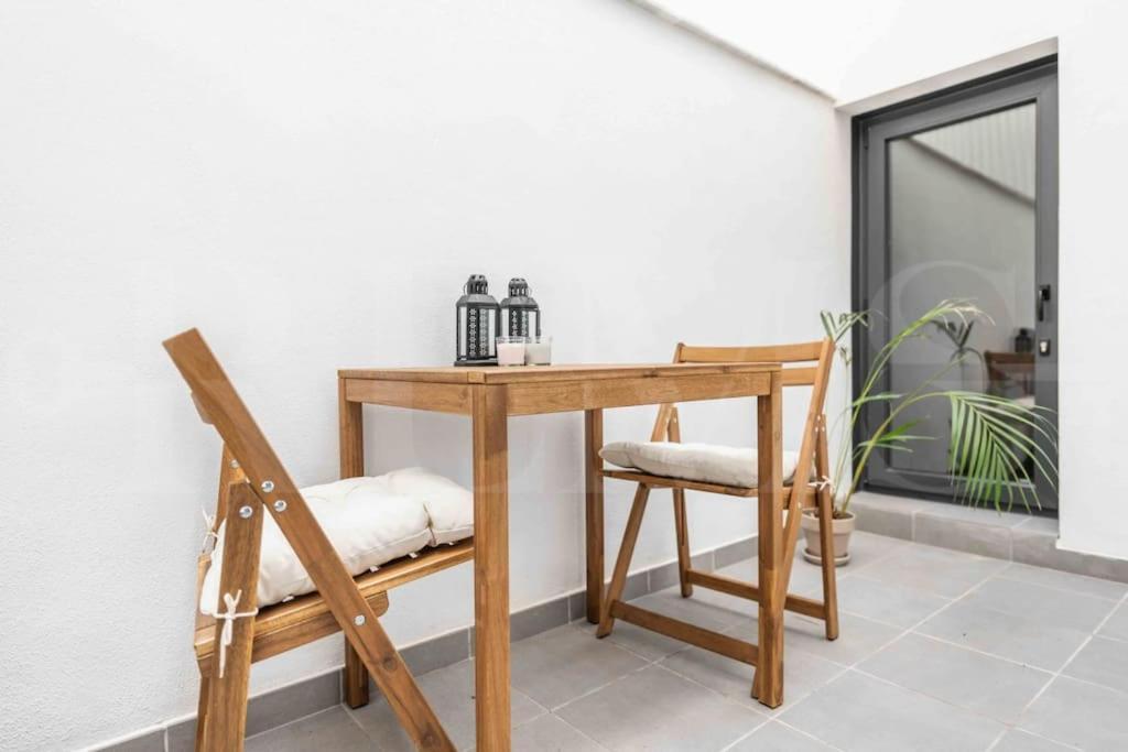 Fresh & Stylish Apartment With Parking By Rems Malaga Zewnętrze zdjęcie