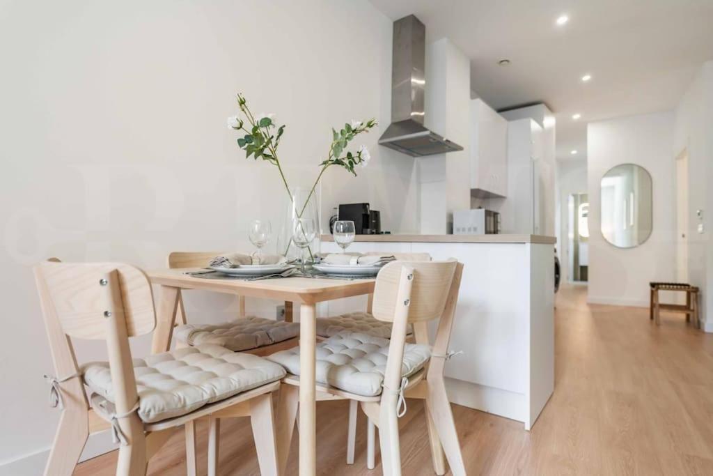 Fresh & Stylish Apartment With Parking By Rems Malaga Zewnętrze zdjęcie