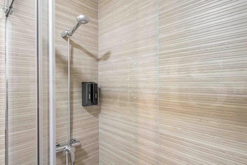 Fresh & Stylish Apartment With Parking By Rems Malaga Zewnętrze zdjęcie